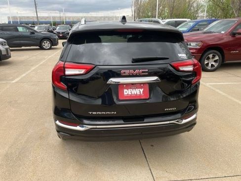 Used 2022 GMC Terrain Denali w/ Black Diamond Edition AWD/4WD image 6