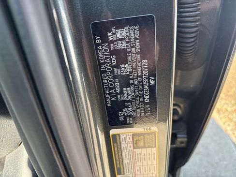 Used 2023 Kia Soul LX w/ LX Technology Package image 14