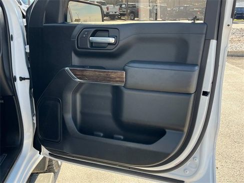 Used 2022 GMC Sierra 1500 Elevation image 12