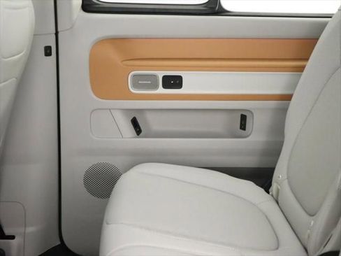 New 2025 Volkswagen ID. Buzz 1st Edition image 29