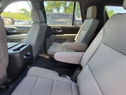Used 2021 GMC Yukon SLT w/ SLT Luxury Package image 5