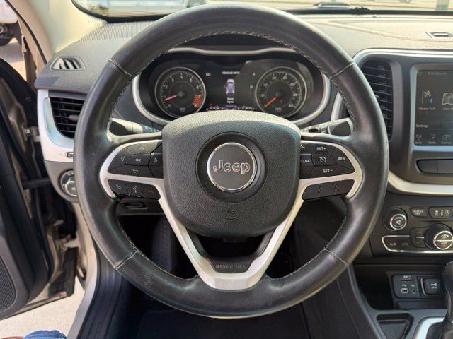 Used 2015 Jeep Cherokee Limited w/ Trailer Tow Group FWD image 13
