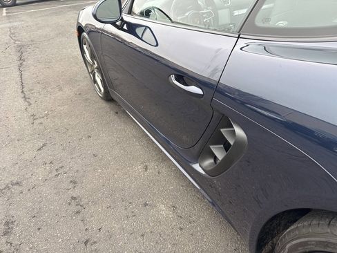 Used 2018 Porsche 718 Cayman image 23