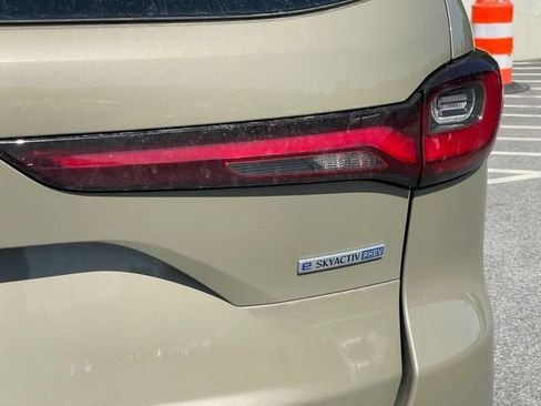 Certified 2025 MAZDA CX-70 Plug-In Hybrid w/ Premium Plus AWD/4WD image 33