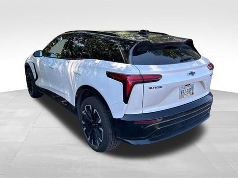 Used 2025 Chevrolet Blazer EV RS AWD/4WD image 3