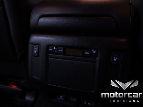 Used 2017 INFINITI QX80 2WD w/ Deluxe Technology Package image 40