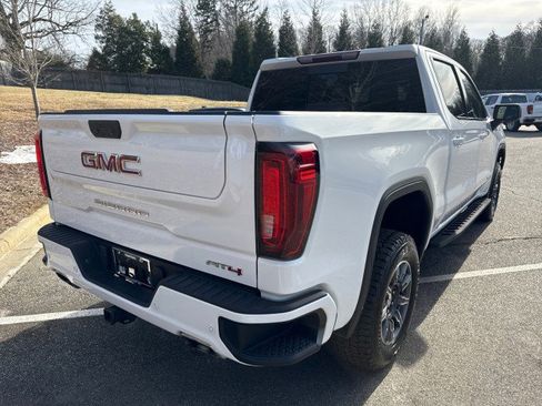 Used 2024 GMC Sierra 1500 AT4 w/ AT4 Premium Package image 7