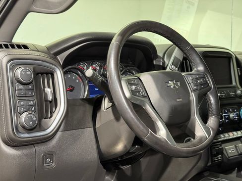 Used 2021 Chevrolet Silverado 1500 LT Trail Boss w/ Convenience Package II AWD/4WD image 18