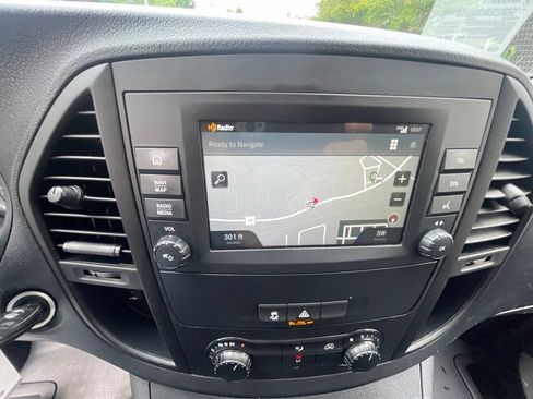 Used 2023 Mercedes-Benz Metris image 19
