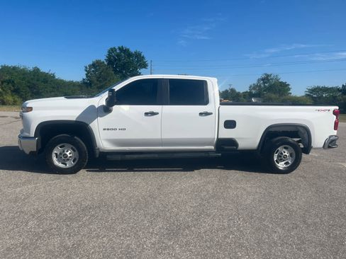 Used 2024 Chevrolet Silverado 2500 W/T w/ WT Convenience Package image 4