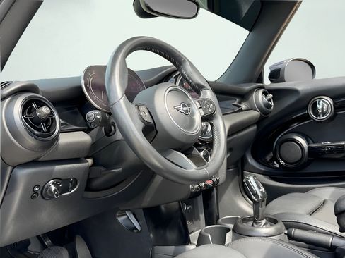 Used 2024 MINI Cooper S FWD image 2