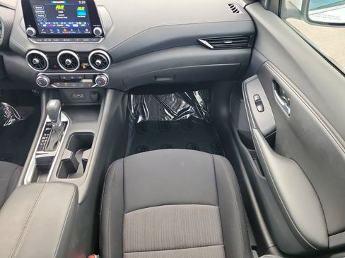 Certified 2023 Nissan Sentra SV image 17