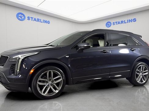 Used 2023 Cadillac XT4 Sport image 2
