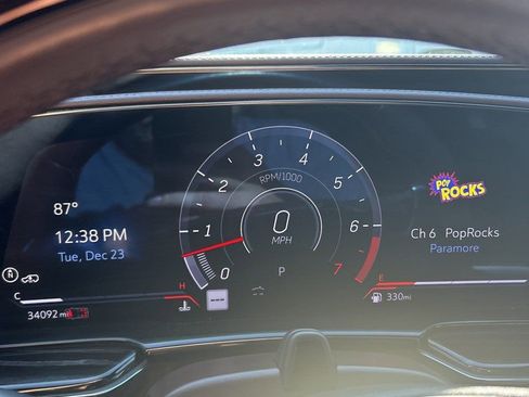 Used 2023 Cadillac Escalade ESV V image 20