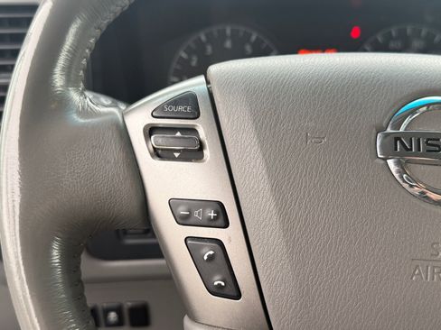 Used 2021 Nissan NV 3500 SL image 19