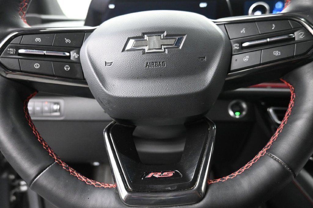 Used 2025 Chevrolet Traverse RS w/ LPO, Floor Liner Package AWD/4WD image 20