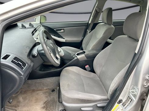 Used 2014 Toyota Prius Two FWD image 11