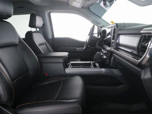 Used 2025 Ford F350 Lariat image 31