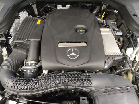 Used 2019 Mercedes-Benz GLC 300 image 30