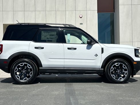 New 2026 Ford Bronco Sport Outer Banks AWD/4WD image 2