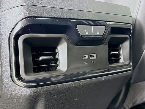 Used 2024 GMC Sierra 3500 AT4 w/ AT4 Premium Plus Package image 27