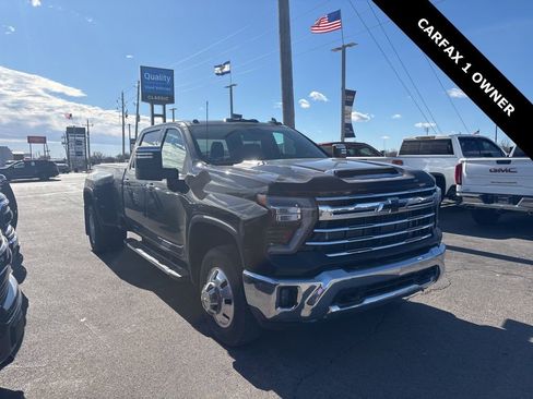 Used 2025 Chevrolet Silverado 3500 LTZ w/ LTZ Convenience Package image 1