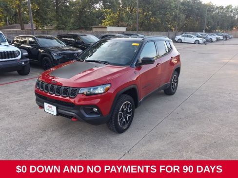 Used 2025 Jeep Compass Trailhawk AWD/4WD image 1