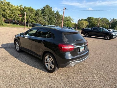 Used 2020 Mercedes-Benz GLA 250 4MATIC image 24