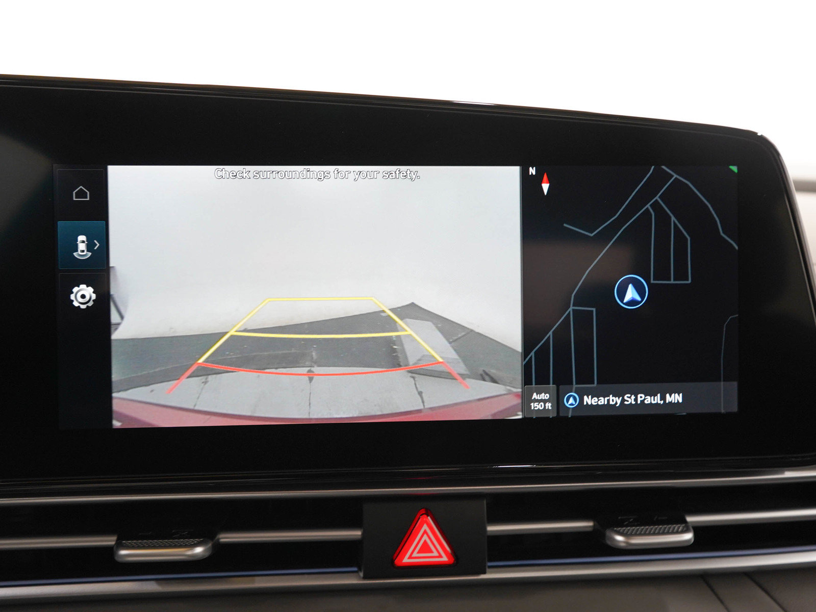 Used 2025 Hyundai Elantra SEL FWD image 25