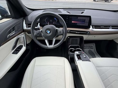 Used 2026 BMW X1 xDrive28i w/ Technology Package AWD/4WD image 17