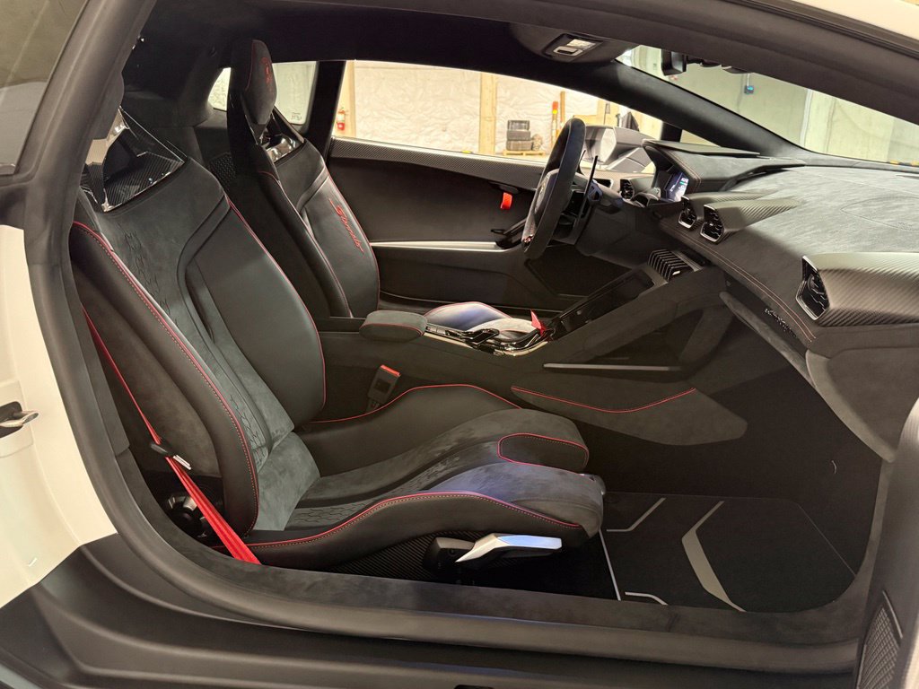 Used 2023 Lamborghini Huracan Sterrato AWD/4WD image 20