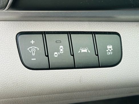 Used 2019 Hyundai Elantra SEL FWD image 9