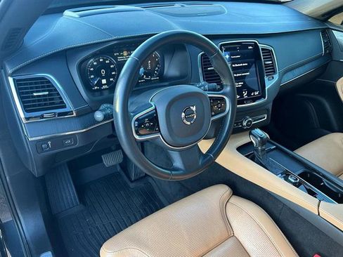 Used 2022 Volvo XC90 T6 Inscription w/ Advanced Package image 11