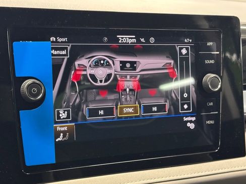 New 2025 Volkswagen Taos SE image 28