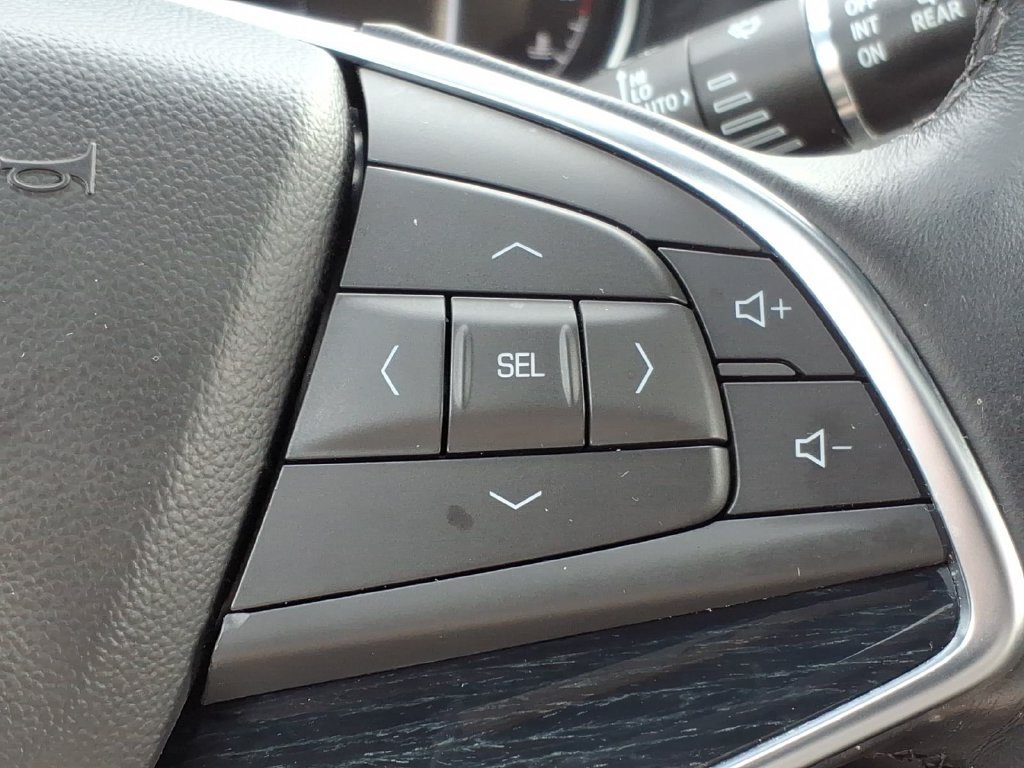 Used 2024 Cadillac XT5 Premium Luxury w/ LPO, Floor Liner Package AWD/4WD image 27