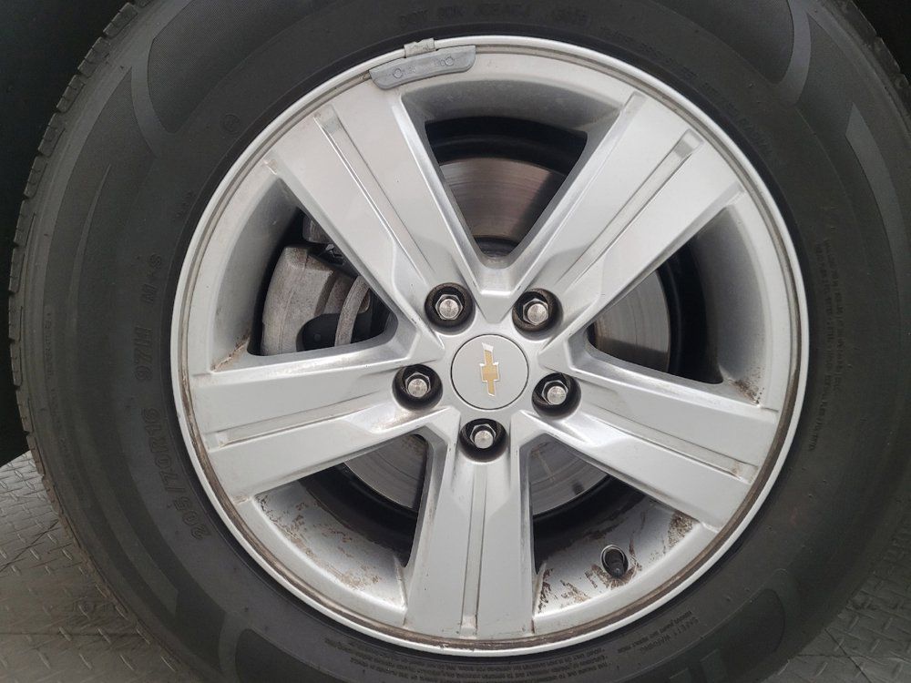 Used 2022 Chevrolet Trax LS w/ Tint and Cruise Package AWD/4WD image 31