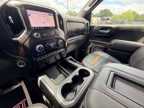 Used 2021 GMC Sierra 1500 AT4 w/ AT4 Premium Package AWD/4WD image 32
