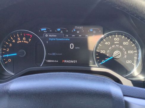 Used 2016 Ford F150 Lariat image 34