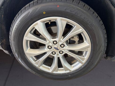 Used 2021 Ford Explorer XLT w/ Equipment Group 202A RWD image 14