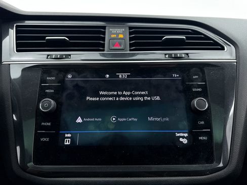 Used 2022 Volkswagen Tiguan SE image 18