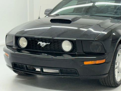 Used 2009 Ford Mustang GT Deluxe image 33