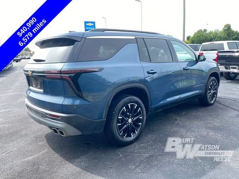Used 2025 Chevrolet Traverse LT w/ Sun and Wheel Package AWD/4WD image 6