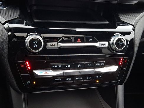 Certified 2022 Ford Explorer ST-Line w/ Class IV Trailer Tow Package image 22