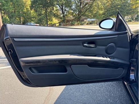 Used 2009 BMW 335i 335i Convertible 2D w/ Premium Pkg image 7