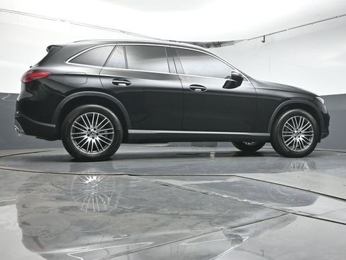 Used 2025 Mercedes-Benz GLC 300 GLC 300 image 46