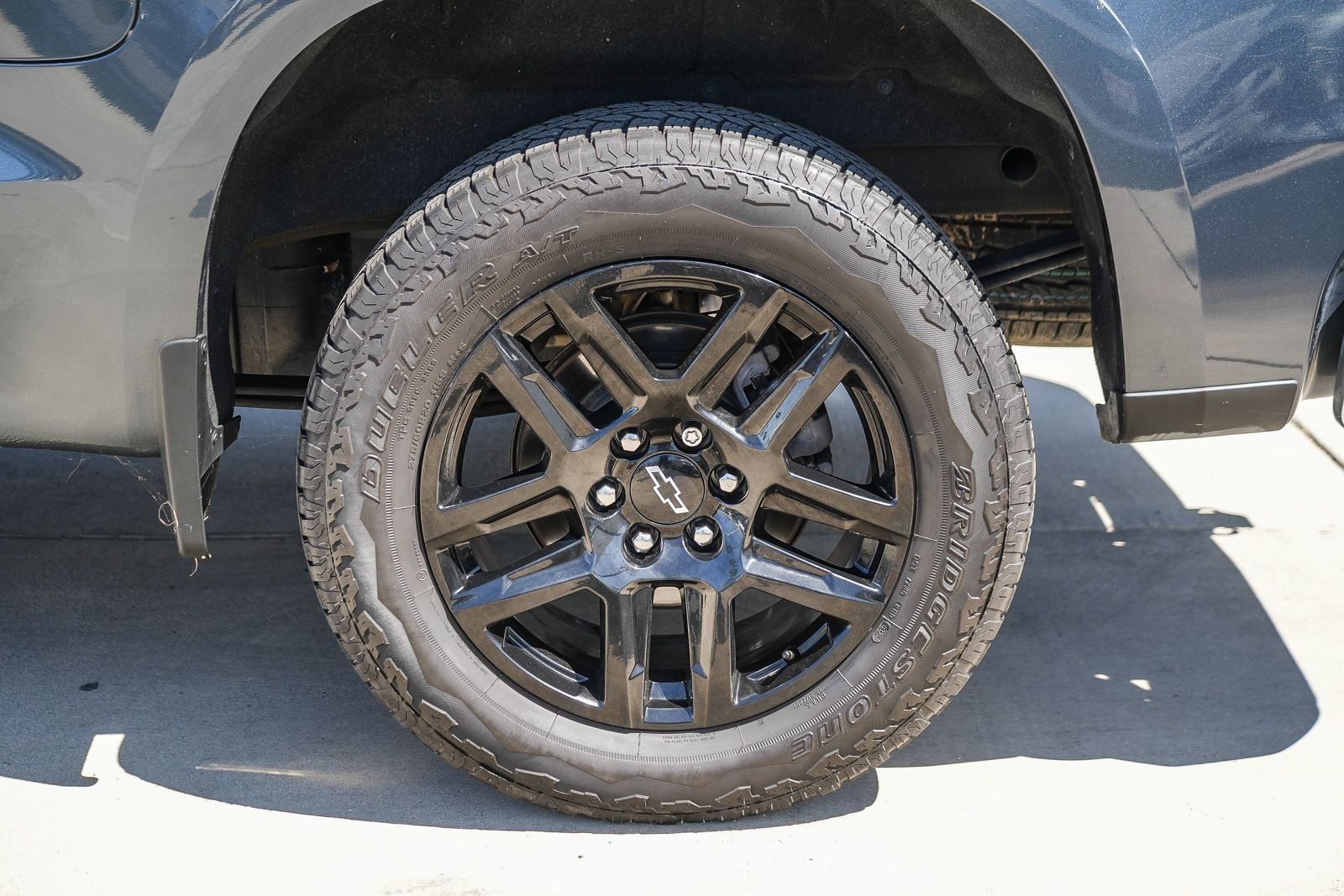 Used 2021 Chevrolet Silverado 1500 LT w/ Bed Protection Package RWD image 10