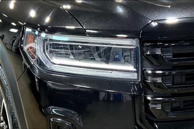 Used 2021 GMC Acadia SLT w/ Elevation Edition AWD/4WD image 30
