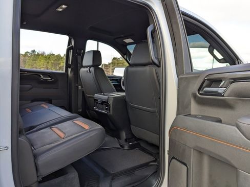 Used 2025 GMC Sierra 1500 AT4 image 50