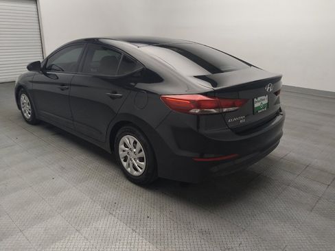 Used 2018 Hyundai Elantra SE FWD image 5