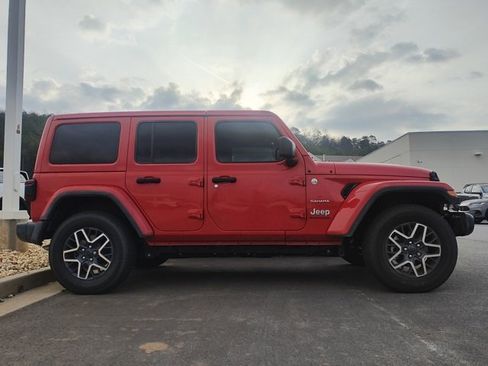 Used 2024 Jeep Wrangler Sahara w/ Technology Group image 4